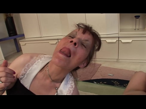 ❤️ Duas avós e um avô têm uma tríplice Porno vídeo em pt-br.credit-assorti.ru ☑